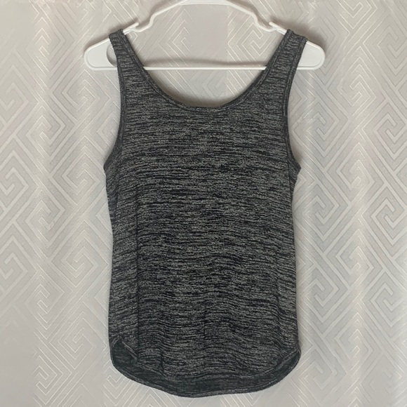Gap Tops - Gap Knit Tank Women’s Size Small